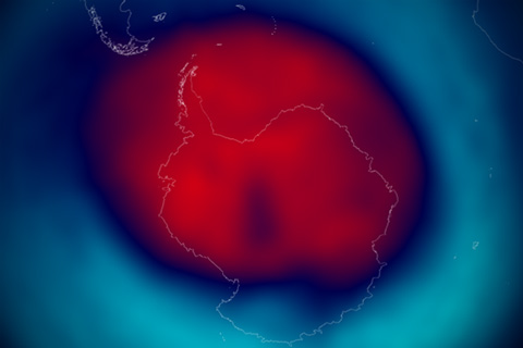 Cold chemistry: Extent of the Antarctic ozone hole influenced by cold temperatures 