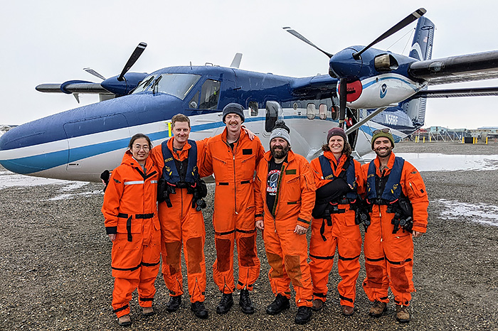 Using aircrafts and floats to monitor ocean heat transport in the Arctic