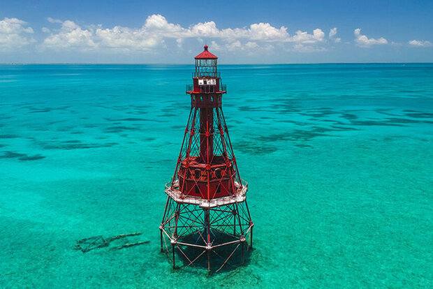 Clear waters of Florida Keys