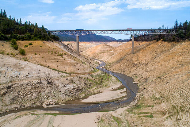 Parched Lake Oroville